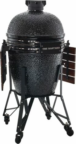 The Bastard Keramikgrill Classic Large - Complete - Schwarz Glänzend - Modell 2023 17 The Bastard Keramikgrill Classic Large - Complete - Schwarz Glänzend - Modell 2023 -Grill Verkaufs-Shop Bastard Grill Large Complete Rueckseite BC201