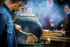 Big Green Egg Large Keramikgrill Starter - Paket -Grill Verkaufs-Shop Big Green Egg Keramikgrill Premium Deckelgriff Logo