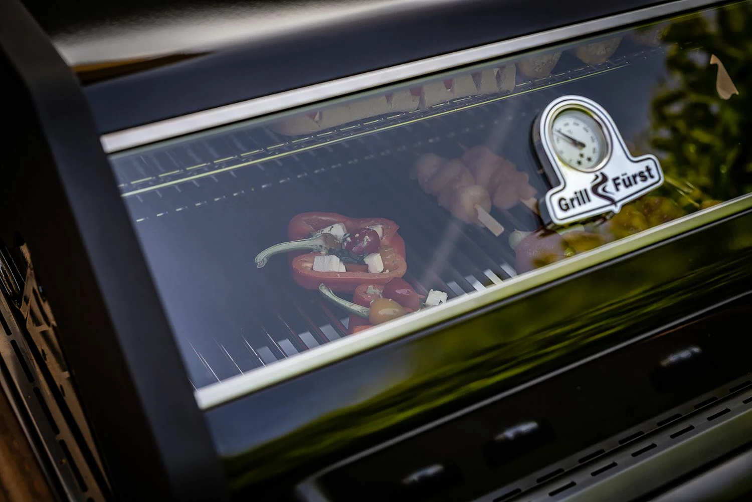 Grillfürst G490E 4-Brenner Einbaugrill - Black Edition - Mit Heckbrenner Und Edelstahl Rosten 11 Grillfürst G490E 4-Brenner Einbaugrill - Black Edition - Mit Heckbrenner Und Edelstahl Rosten – Bild 9