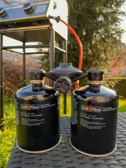 Grillfürst Kombi Kartuschen-Druckregler 50 Mbar - X-DEAL Inkl. 12 Grillfürst Gaskartuschen -Grill Verkaufs-Shop Grillfuerst Kombi Kartuschen Druckregler Kompaktgrill