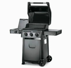 Napoleon Freestyle 365 Gasgrill, Graphit - Mit Seitenbrenner - Modell 2023 - X-DEAL Inkl. Drehspiess 26 Napoleon Freestyle 365 Gasgrill, Graphit - Mit Seitenbrenner - Modell 2023 - X-DEAL Inkl. Drehspiess -Grill Verkaufs-Shop Napoleon Freestyle 365 SB Seitenkocher offen 1