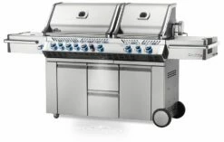 Napoleon Prestige Pro 825-3 Edelstahl Gasgrill Inkl. Drehspieß Und Bodenbeleuchtung + Gratis Napoleon Holzkohlegrill Kugelgrill Ø 57cm 25 Napoleon Prestige Pro 825-3 Edelstahl Gasgrill Inkl. Drehspieß Und Bodenbeleuchtung + Gratis Napoleon Holzkohlegrill Kugelgrill Ø 57cm -Grill Verkaufs-Shop Napoleon Prestige Pro 825 Gasgrill seitlich 2