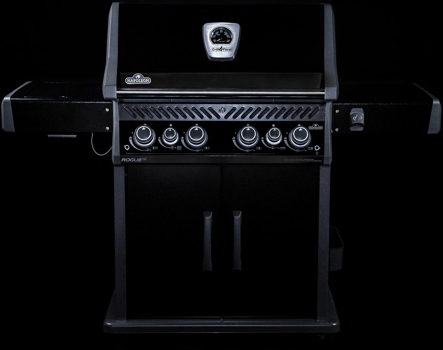 Napoleon Rogue SE 525 Gasgrill - All-black - Mit Sizzle Zone Und Heckbrenner - Grillfürst Edition - X-DEAL Inkl. Abdeckhaube, Gussplatte Und Drehspieß-Set - Modell 2022 5 Napoleon Rogue SE 525 Gasgrill - All-black - Mit Sizzle Zone Und Heckbrenner - Grillfürst Edition - X-DEAL Inkl. Abdeckhaube, Gussplatte Und Drehspieß-Set - Modell 2022 – Bild 3