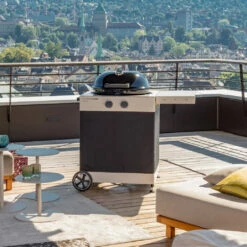 Outdoorchef Gas Kugelgrill Arosa 570 G Tex Inkl. Blazing Zone + Cooking Zone 23 Outdoorchef Gas Kugelgrill Arosa 570 G Tex Inkl. Blazing Zone + Cooking Zone -Grill Verkaufs-Shop Outdoorchef Arosa 570 G Tex mood 2