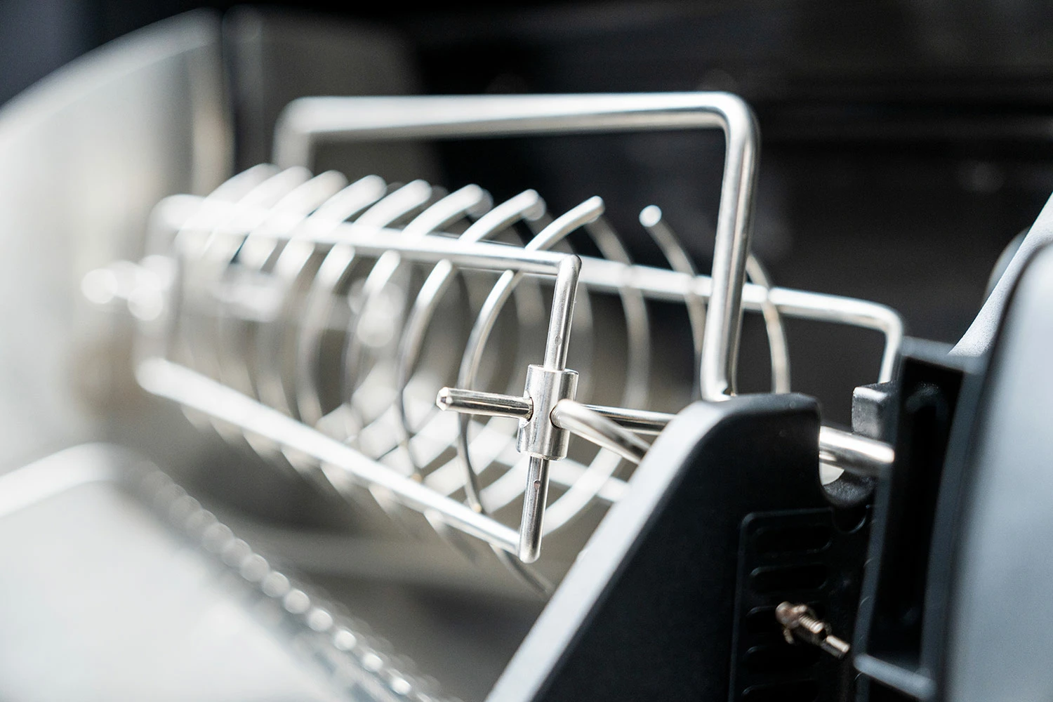 Outdoorchef Dualchef 425 G BZ Gasgrill Mit Blazing Zone Infrarotbrenner + DGS Gusseisen Grillrost 2 Stk.+ DGS Gemüse Grillrost 2 Stk. 6 Outdoorchef Dualchef 425 G BZ Gasgrill Mit Blazing Zone Infrarotbrenner + DGS Gusseisen Grillrost 2 Stk.+ DGS Gemüse Grillrost 2 Stk. – Bild 4