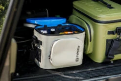 Petromax Kühltasche 8 Liter / Sandfarben -Grill Verkaufs-Shop Petromax Kuehltasche 8Liter sand Lifestyle