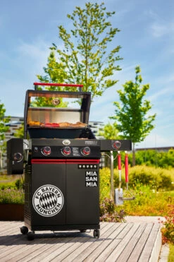 Rösle Videro G3-S VARIO+ Schwarz Gasgrill - FC Bayern Edition - Inkl. FC Bayern Abdeckhaube, Barbecue Grillzange Und Burgerpresse 34 Rösle Videro G3-S VARIO+ Schwarz Gasgrill - FC Bayern Edition - Inkl. FC Bayern Abdeckhaube, Barbecue Grillzange Und Burgerpresse -Grill Verkaufs-Shop Roesle Videro G3 S FC Bayern Edition 1