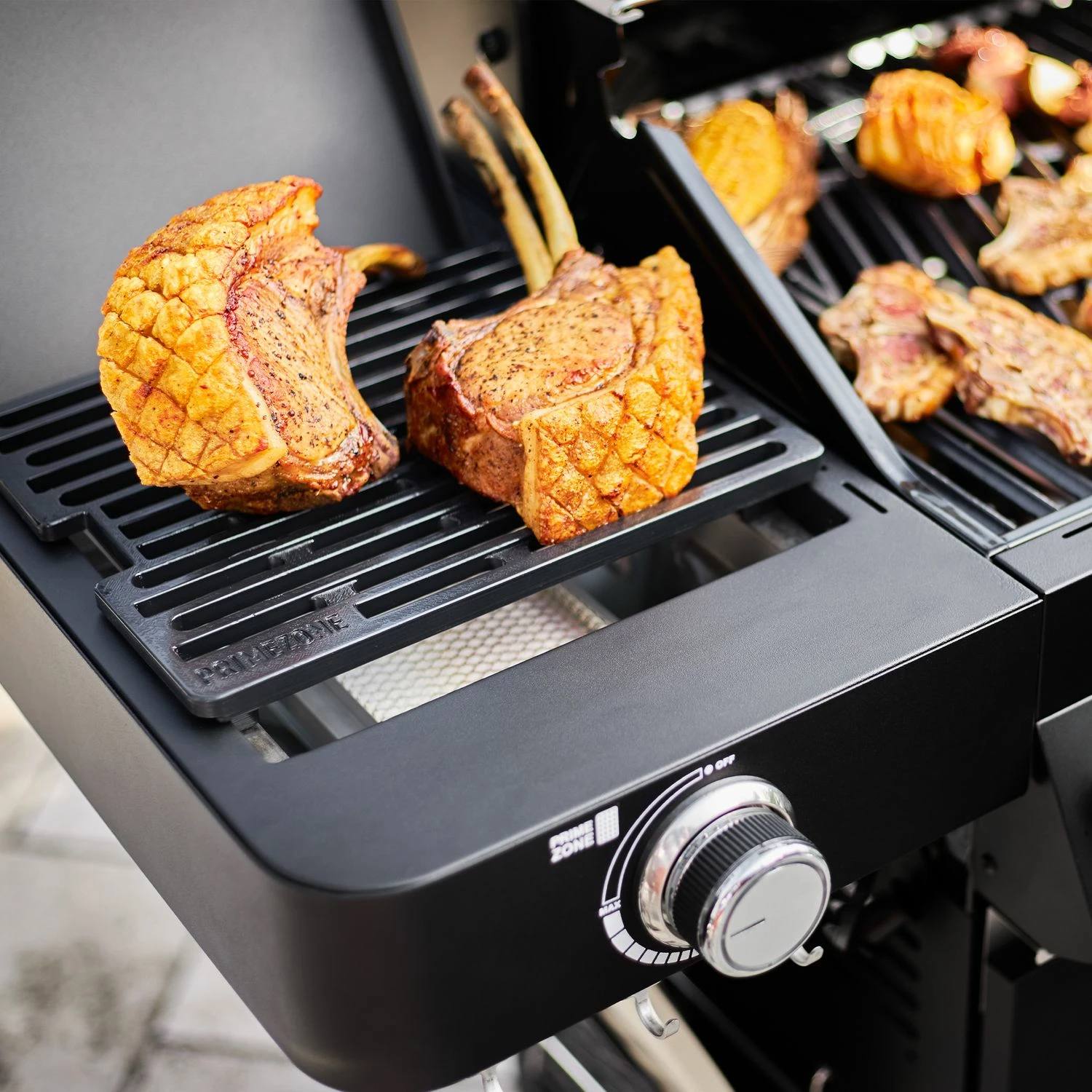 Rösle Gasgrill Videro G4-S Vario+ Nero Matt-schwarz - Modell 2023 14 Rösle Gasgrill Videro G4-S Vario+ Nero Matt-schwarz - Modell 2023 – Bild 12