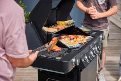 Rösle Gasgrill Videro Pro G3-S Vario+ Mattschwarz - Modell 2023 13 Rösle Gasgrill Videro Pro G3-S Vario+ Mattschwarz - Modell 2023 -Grill Verkaufs-Shop Roesle Videro Pro G3 S Gasgrill Seitenkocher Primezone