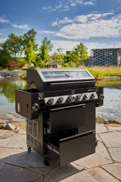 Rösle Gasgrill Videro Pro G6-S Vario+ Mattschwarz - Modell 2023 -Grill Verkaufs-Shop Roesle Videro Pro G6 S Seitenablagen abgeklappt