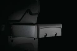 Napoleon Rogue 425 Gasgrill - All Black - Mit Seitenbrenner - Hero Modell 2023 Mit Heckbrenner Inkl. Drehspieß, Abdeckhaube Und Grillplatte -Grill Verkaufs-Shop napoleon rogue gasgrill seitenablage 4